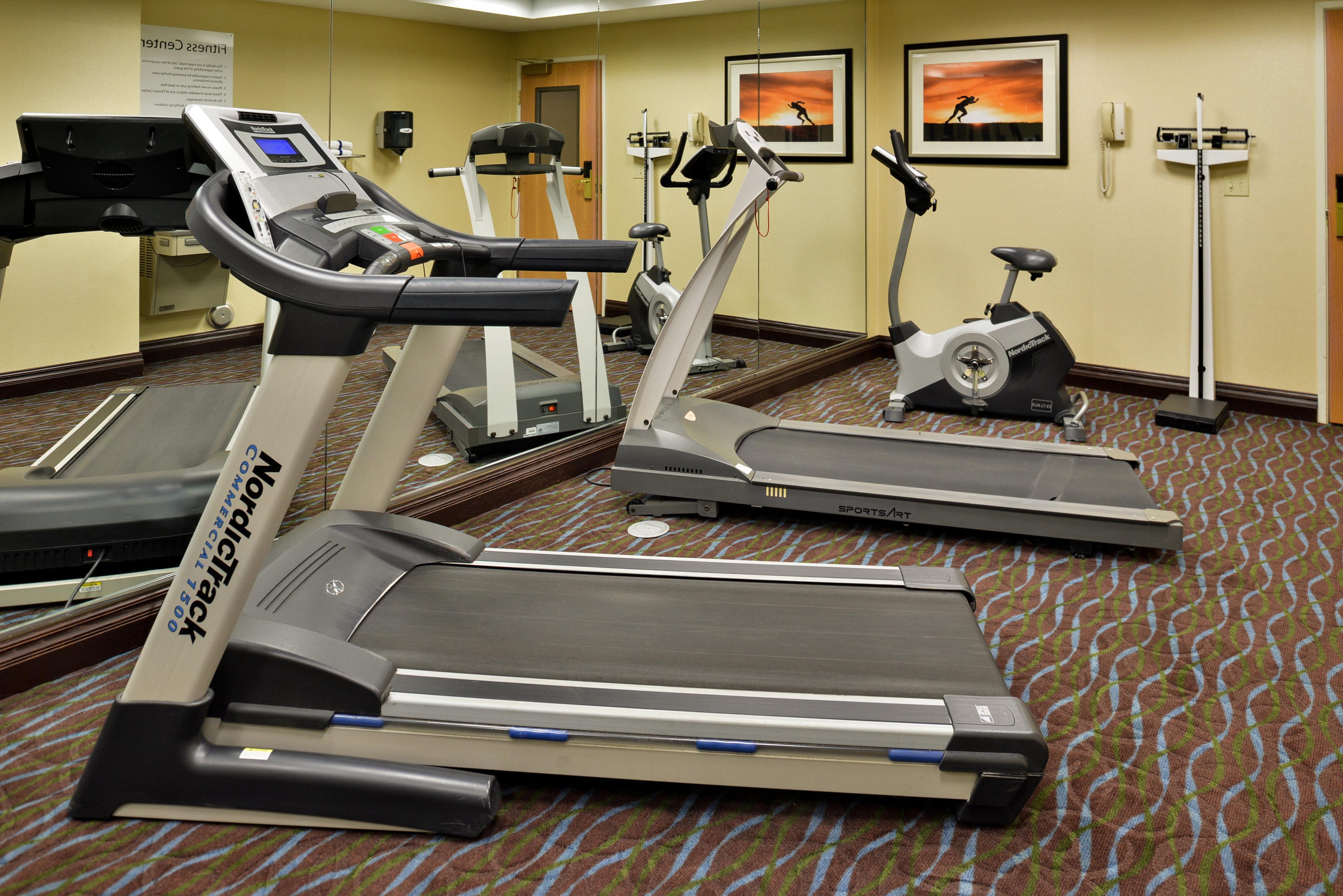 Holiday Inn Express Hotel & Suites Charlotte By Ihg Dış mekan fotoğraf