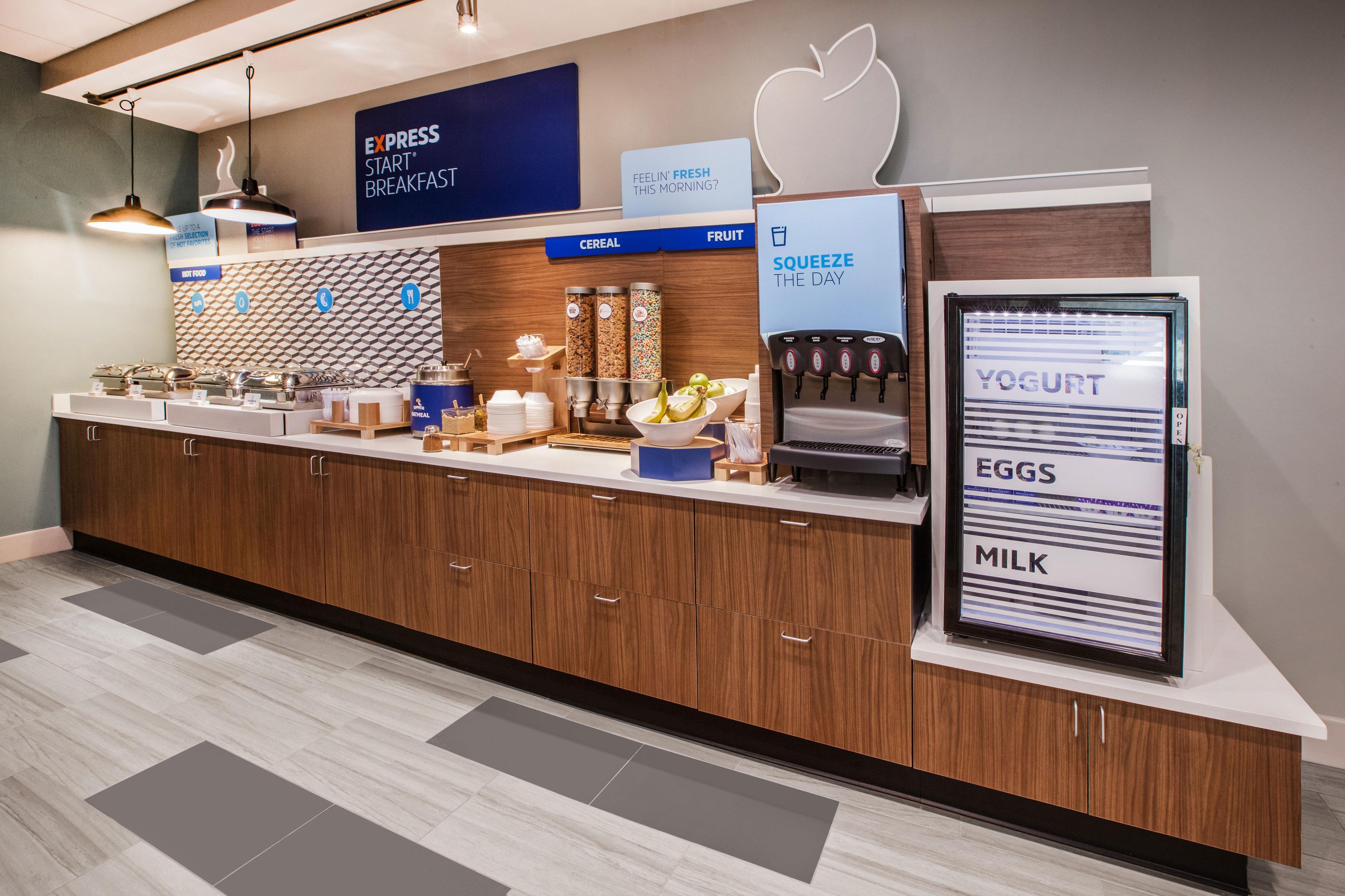 Holiday Inn Express Hotel & Suites Charlotte By Ihg Dış mekan fotoğraf