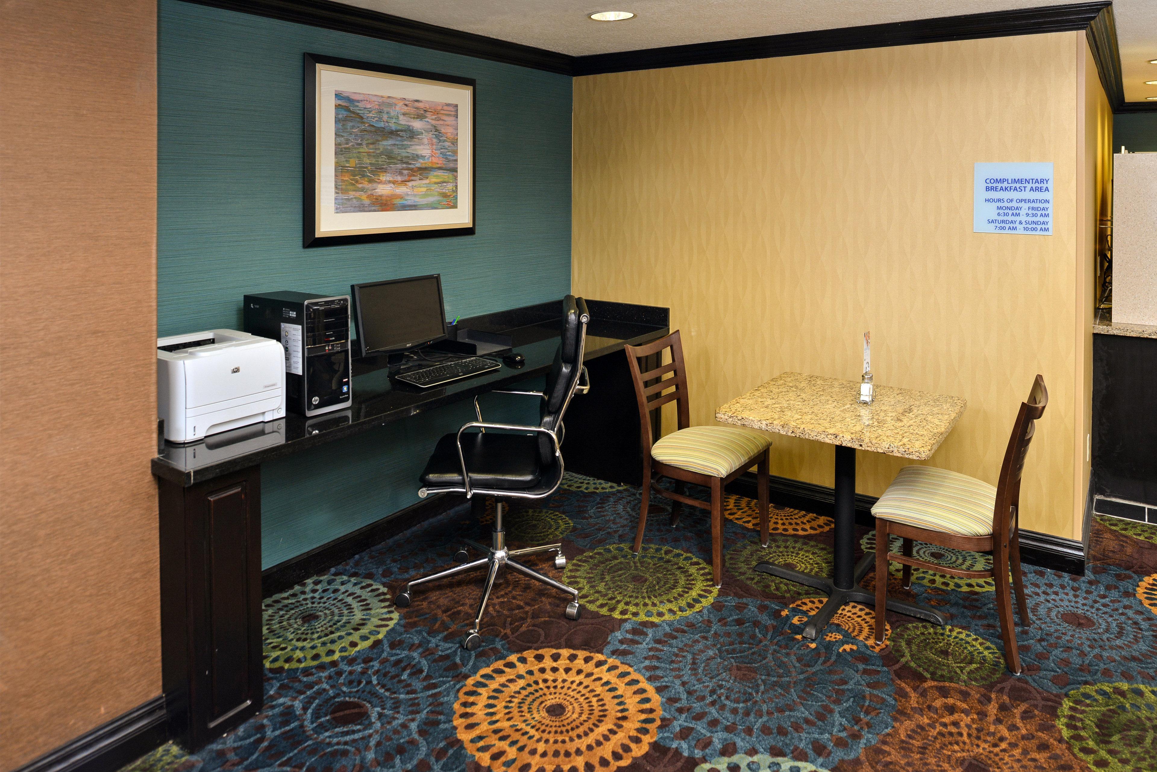 Holiday Inn Express Hotel & Suites Charlotte By Ihg Dış mekan fotoğraf
