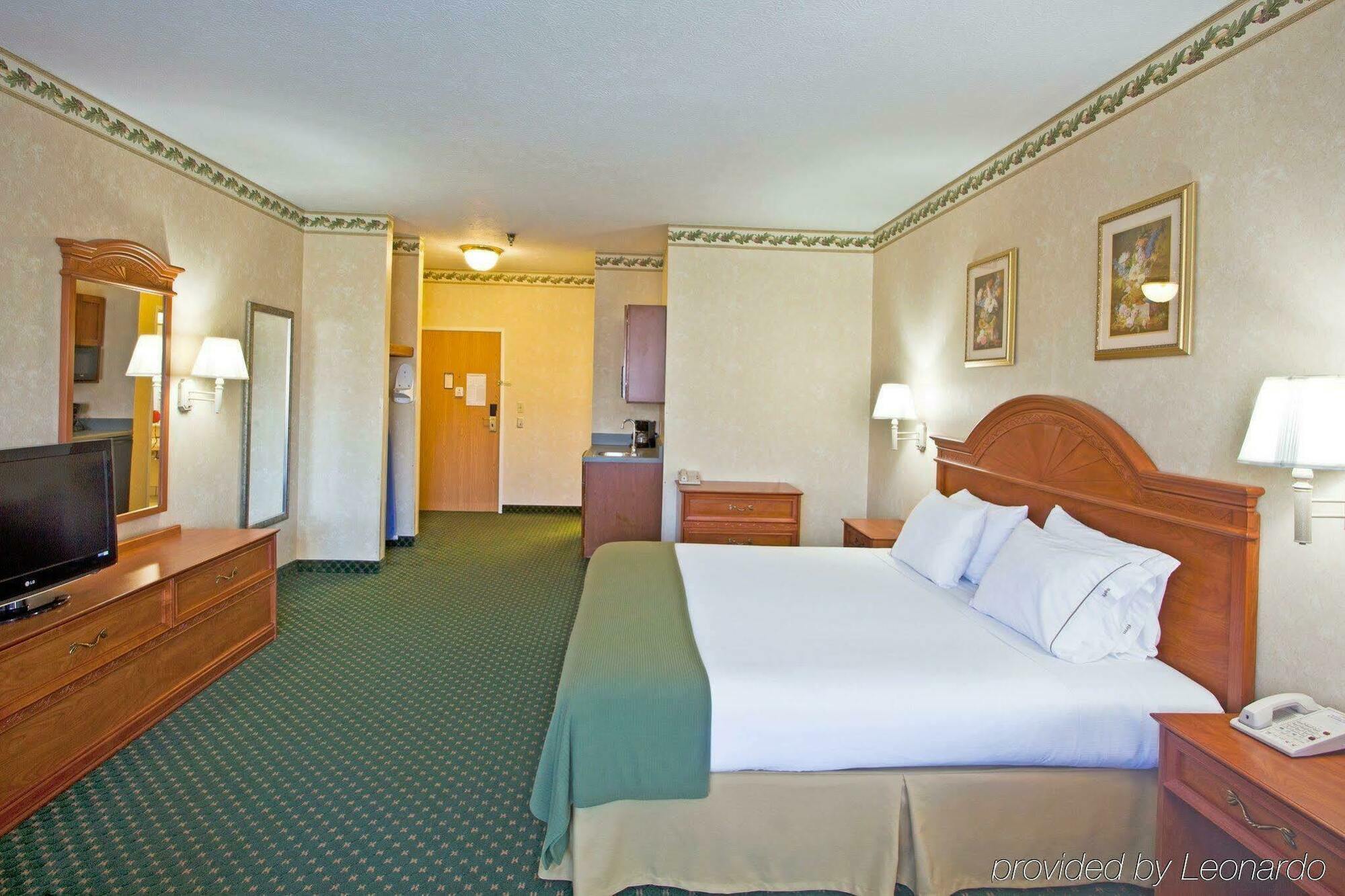 Holiday Inn Express Hotel & Suites Charlotte By Ihg Dış mekan fotoğraf